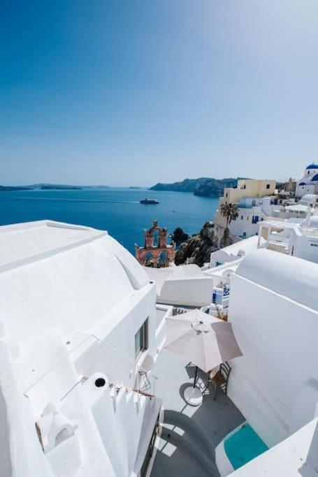 Astrea Suites "Ostria Cave Villa-Outdoor Jacuzzi" 이아 외부 사진